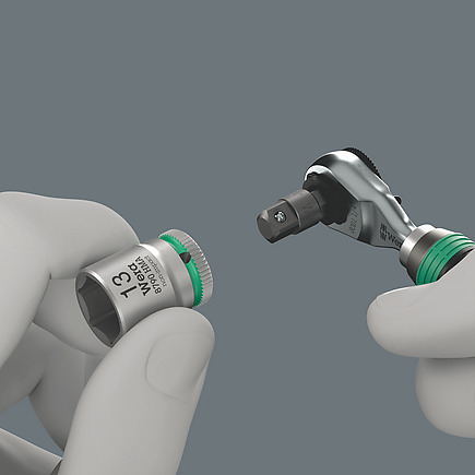 With adapter for 1/4" sockets and bit sockets